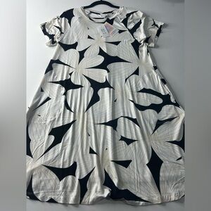 NWT LuLaRoe Black & Cream Floral Swing Dress